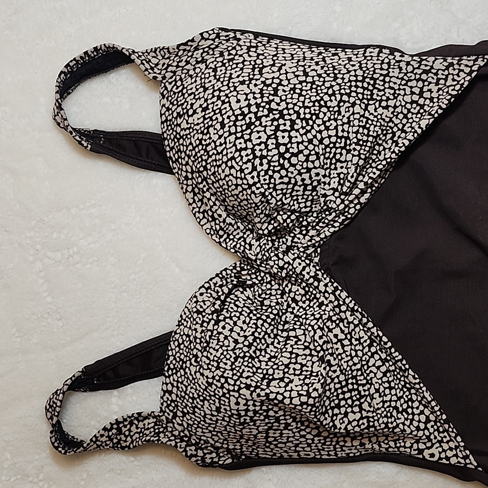 Miraclesuit Brown Leopard Print Slimming One Piece Swimsuit Beach Pool Size 10 - Picture 12 of 16